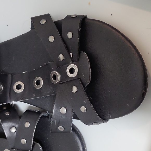 Coconuts by Matisse Women's Flat Black Sandals size 7.5 - Picture 2 of 5